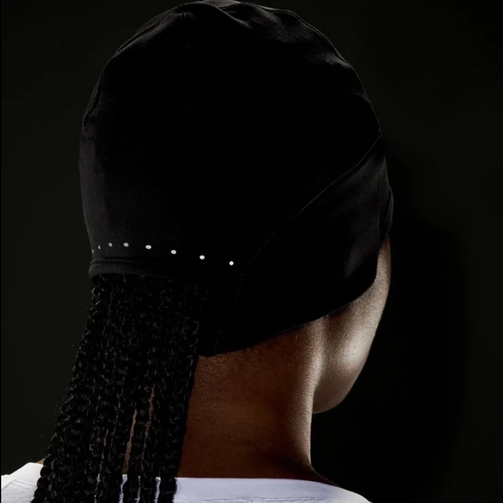 LULULEMON Women’s Run For It All Beanie in Black - One Size - New With Tags - Picture 5 of 5